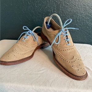 Allen Edmonds Tan Neumok Oxfords with Wingtip Design